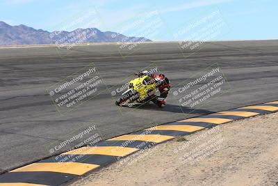 media/Feb-07-2025-CVMA Friday Practice (Fri) [[7034960ba2]]/4-Racer 4/Session 2 (Bowl)/